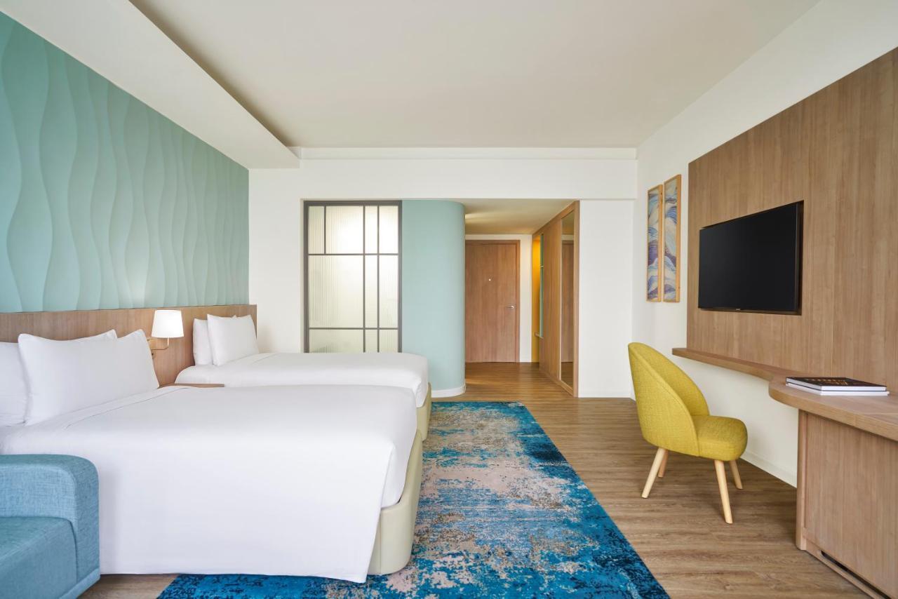 Standard Twin Room with Balcony and Ocean View - Smoking